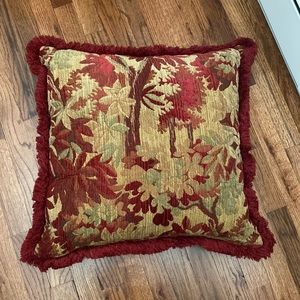 Decorative pillow